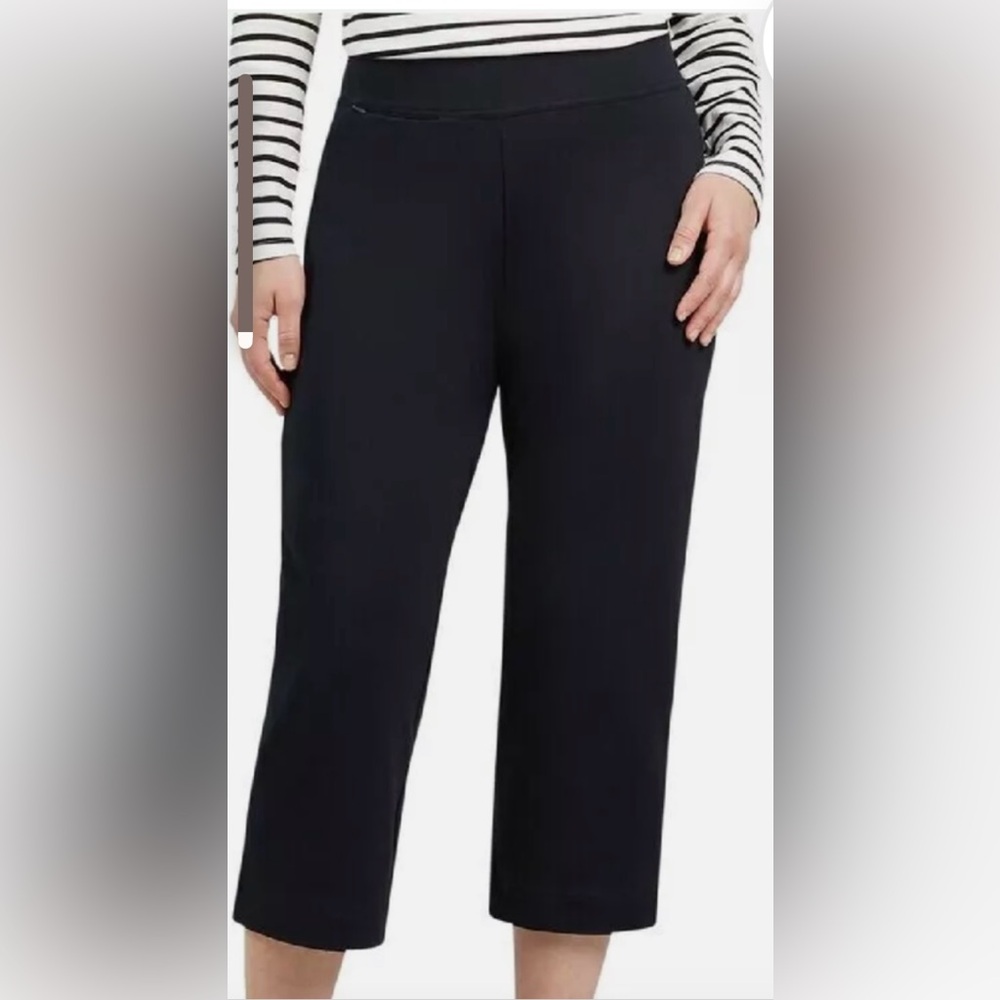 Lands' End Women's Knit Black Capris